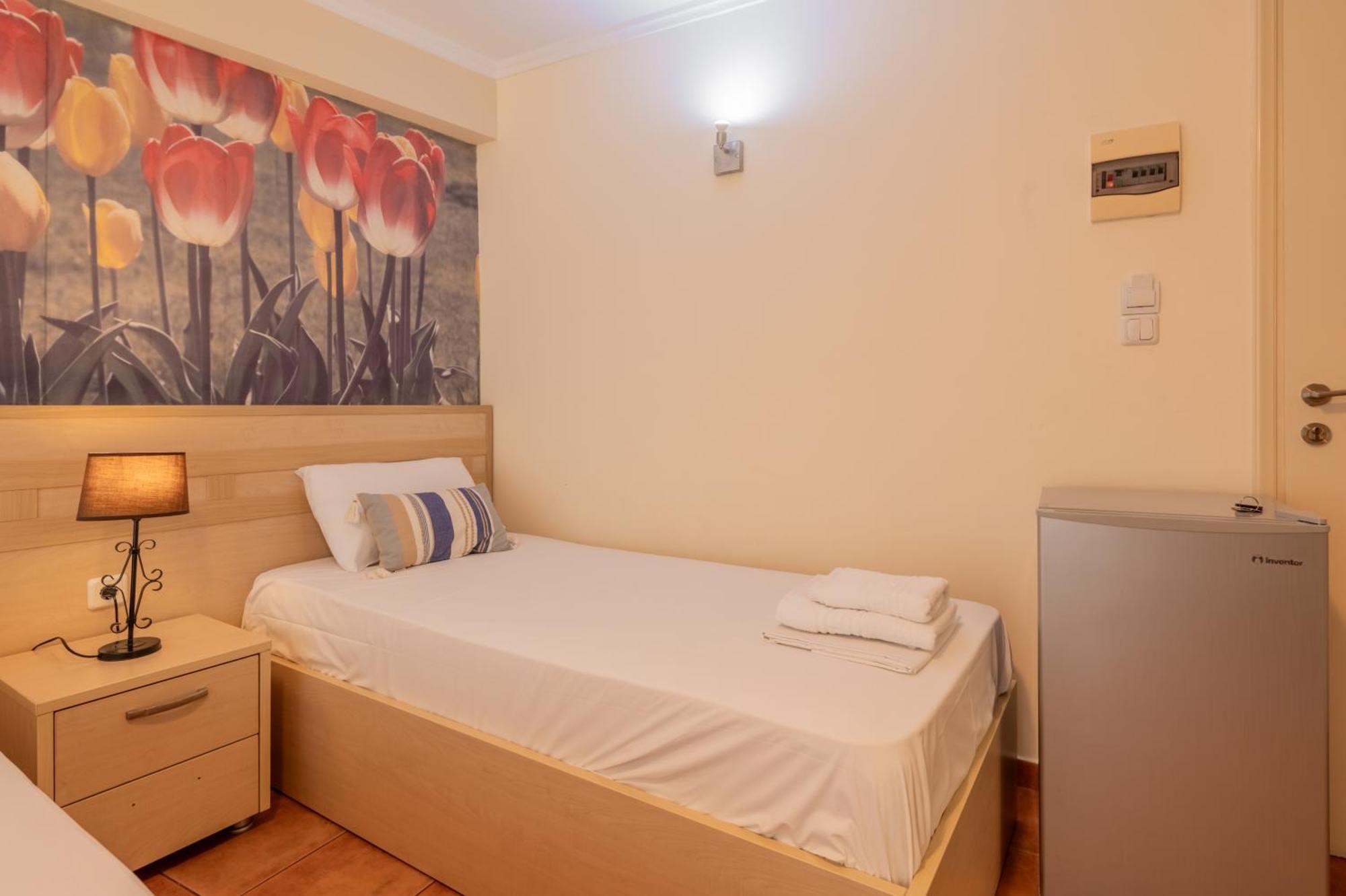 Fontana Luxury Rooms Mytilíni Exteriör bild