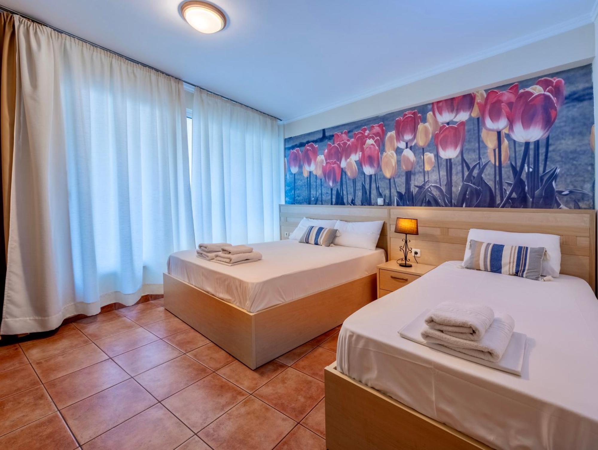 Fontana Luxury Rooms Mytilíni Exteriör bild